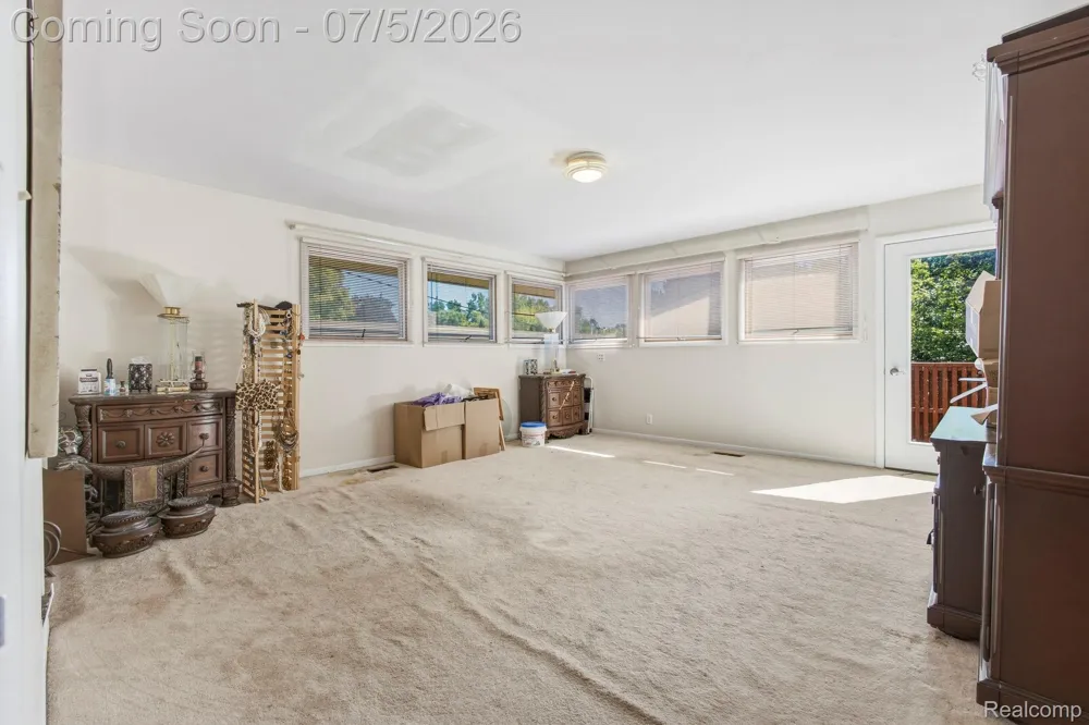46 W Breitmeyer Place Mt Clemens City, MI 48043