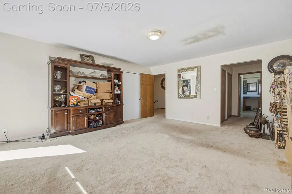 46 W Breitmeyer Place Mt Clemens City, MI 48043