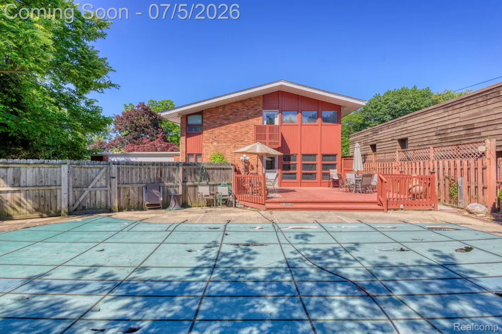 46 W Breitmeyer Place Mt Clemens City, MI 48043