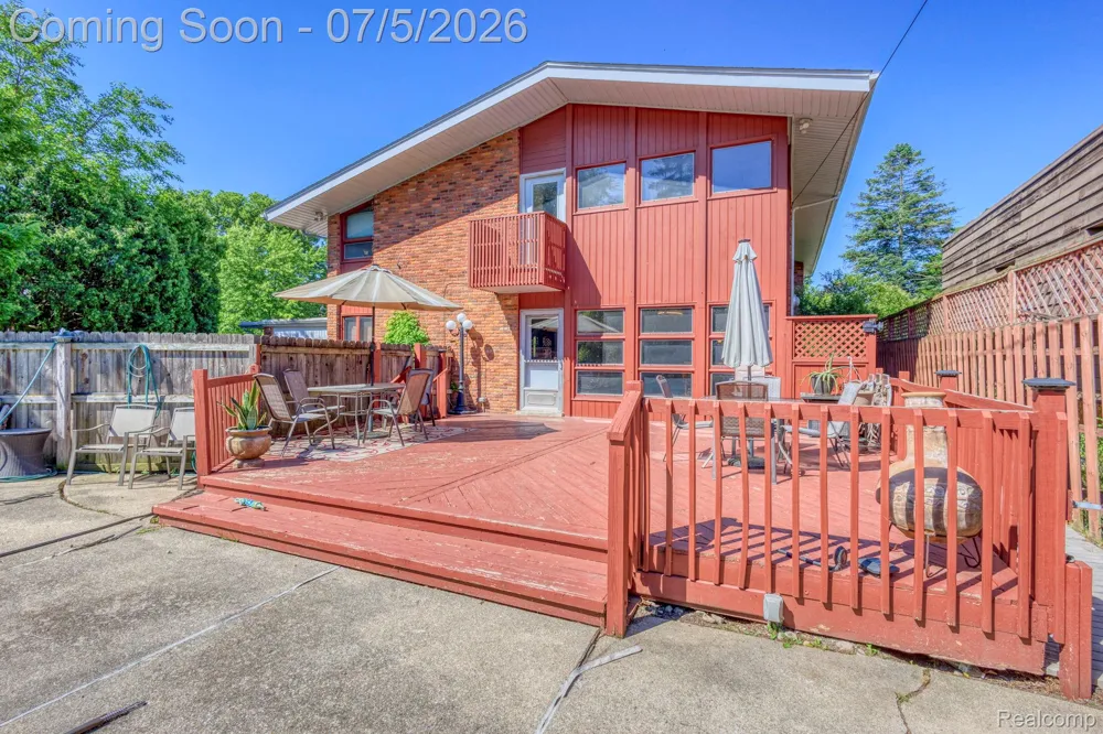 46 W Breitmeyer Place Mt Clemens City, MI 48043