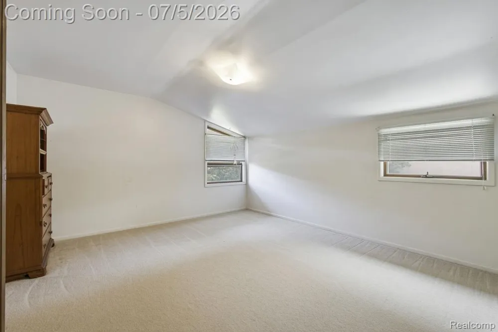 46 W Breitmeyer Place Mt Clemens City, MI 48043