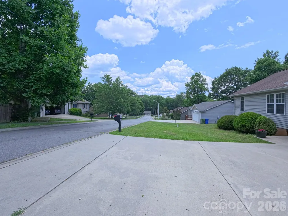 101 Tail Feather Lane Candler, NC 28715