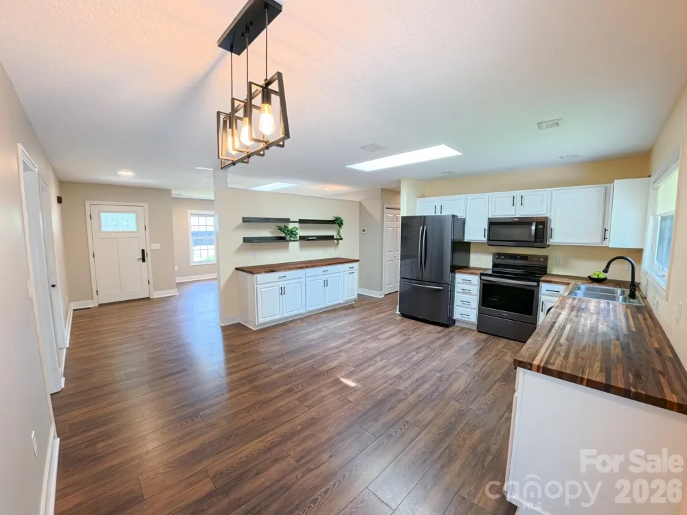 101 Tail Feather Lane Candler, NC 28715