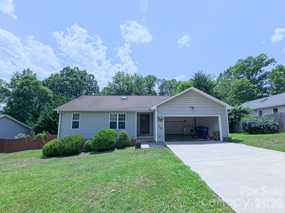 101 Tail Feather Lane Candler, NC 28715