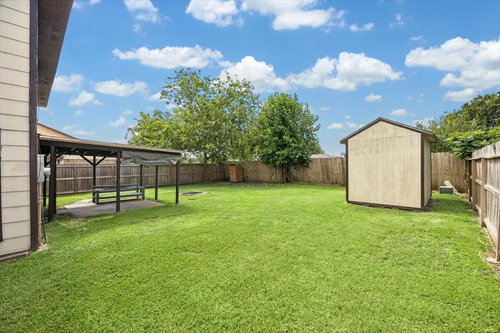 10842 Mesquite Drive La Porte, TX 77571
