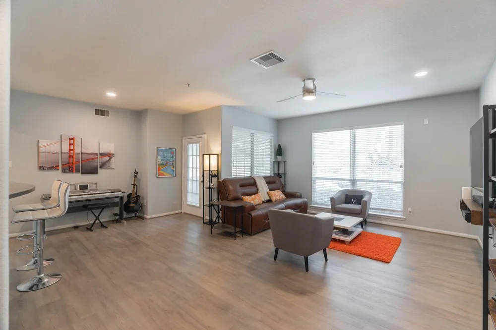 6607 Lake Woodlands Drive #312 The Woodlands, TX 77382