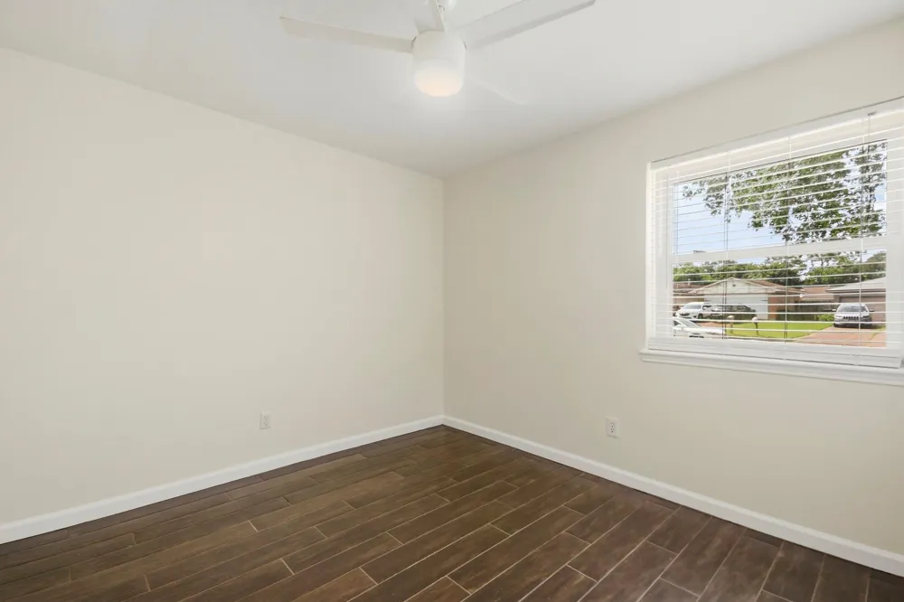 830 Seacliff Drive Houston, TX 77062