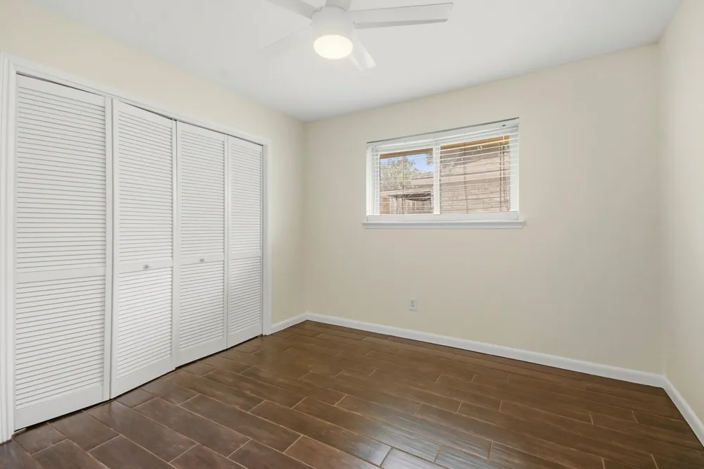 830 Seacliff Drive Houston, TX 77062
