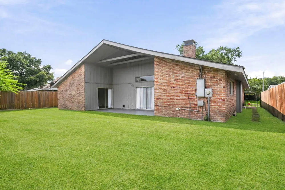 830 Seacliff Drive Houston, TX 77062