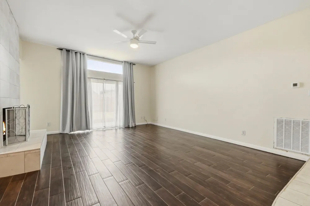 830 Seacliff Drive Houston, TX 77062