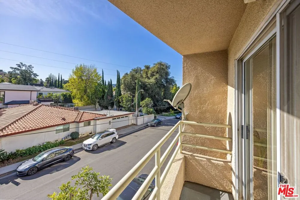 4549 Haskell Avenue #1 Encino, CA 91436
