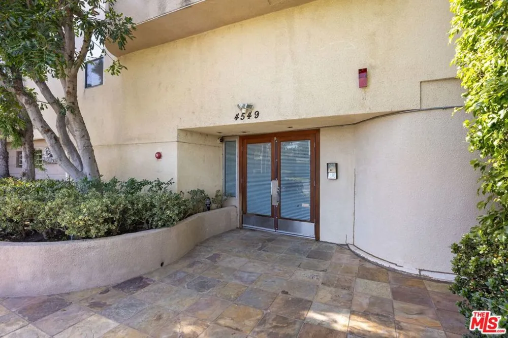 4549 Haskell Avenue #1 Encino, CA 91436