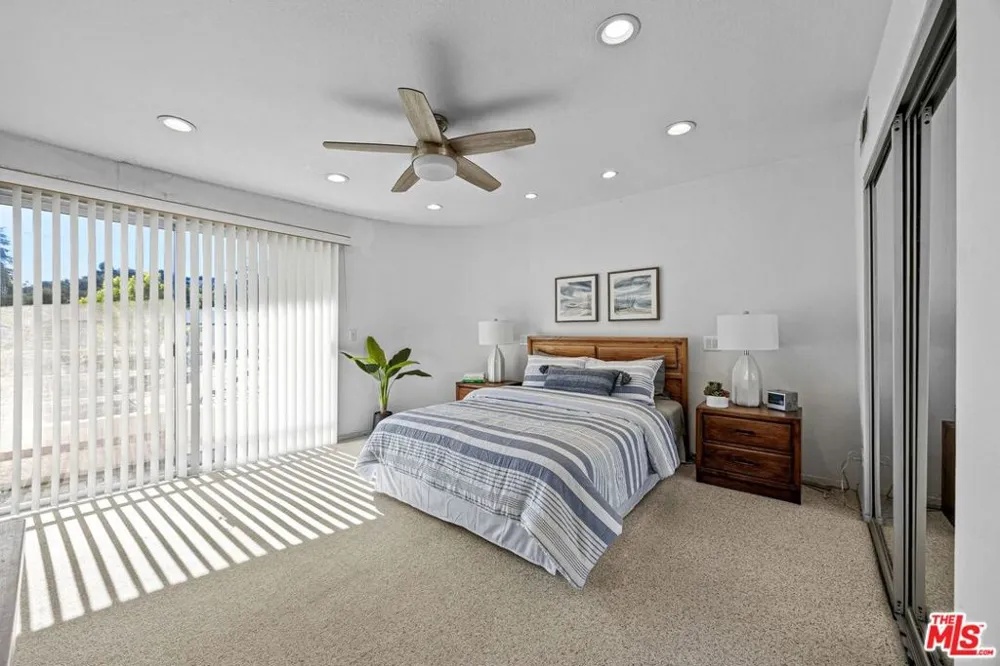 4549 Haskell Avenue #1 Encino, CA 91436