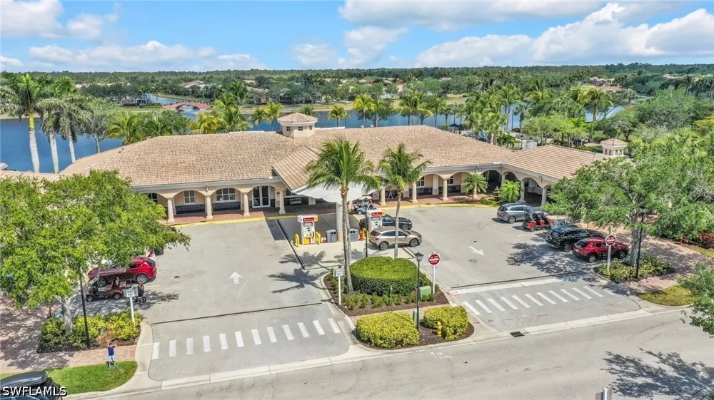 Querce Court Naples, FL 34114