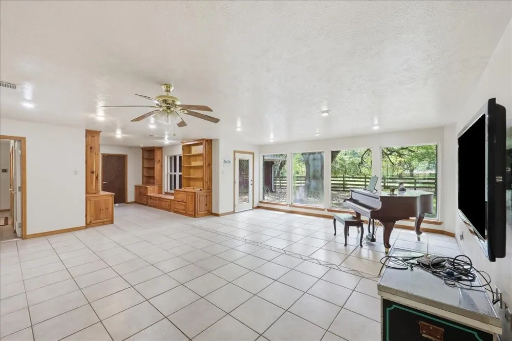 46721 Interstate 10 Winnie, TX 77665