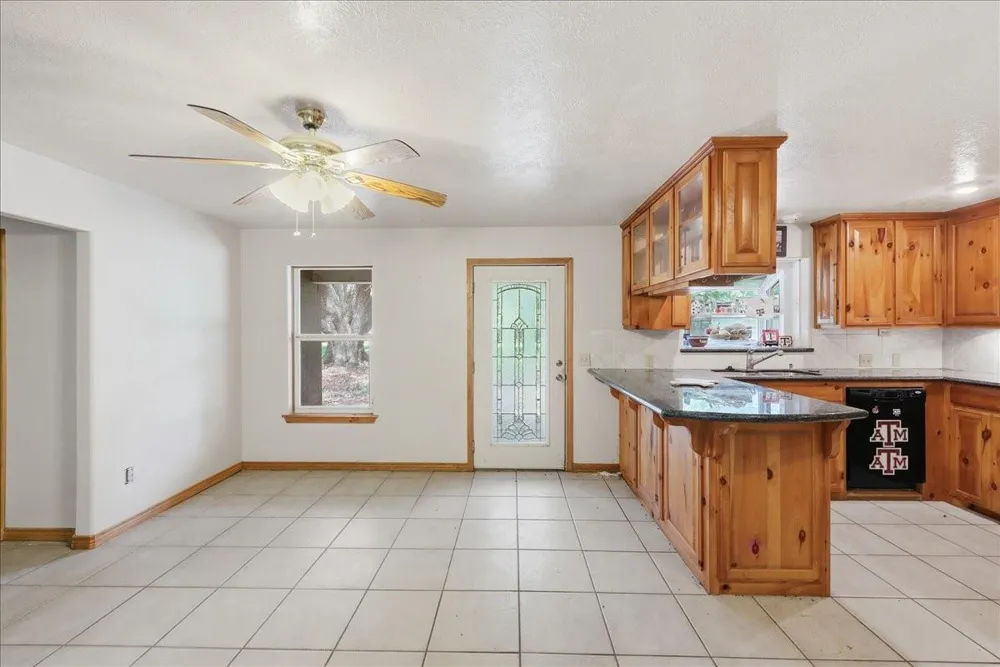 46721 Interstate 10 Winnie, TX 77665