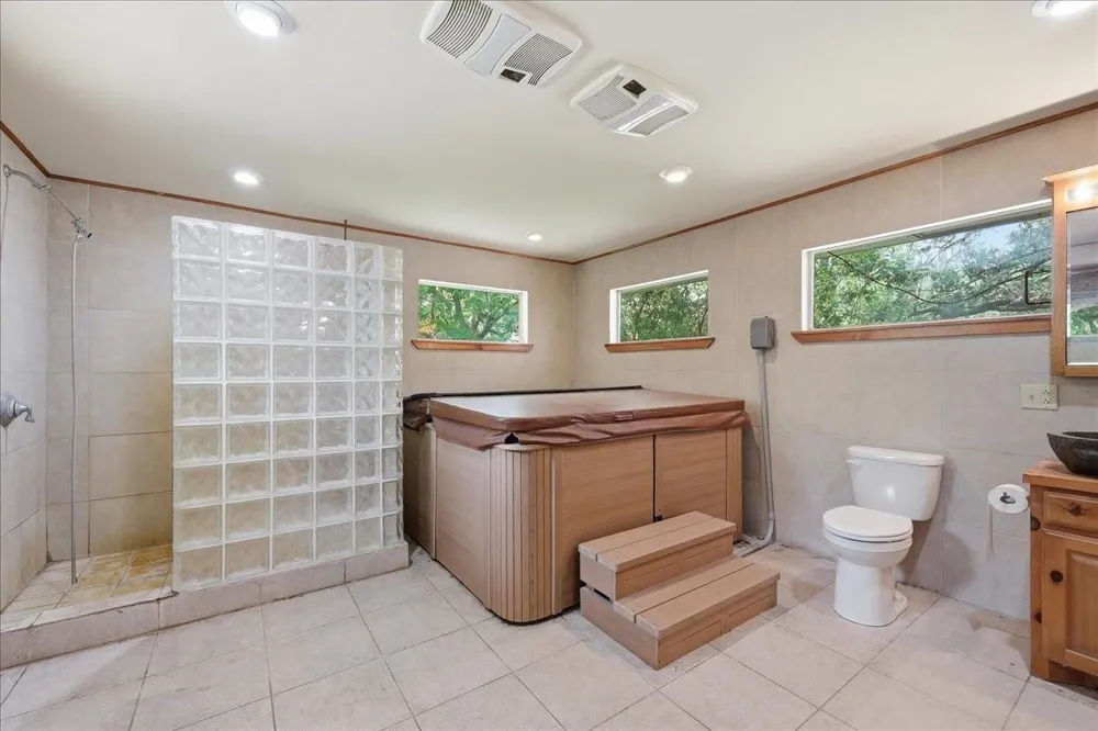 46721 Interstate 10 Winnie, TX 77665