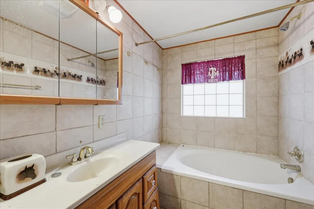46721 Interstate 10 Winnie, TX 77665