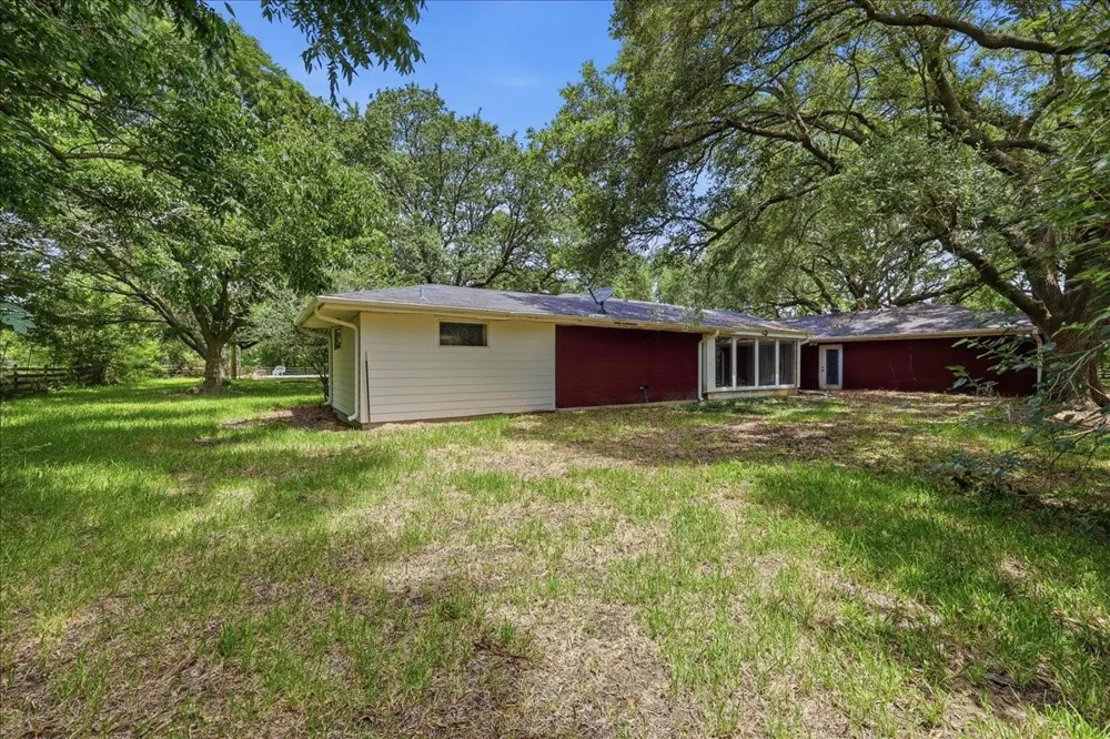 46721 Interstate 10 Winnie, TX 77665