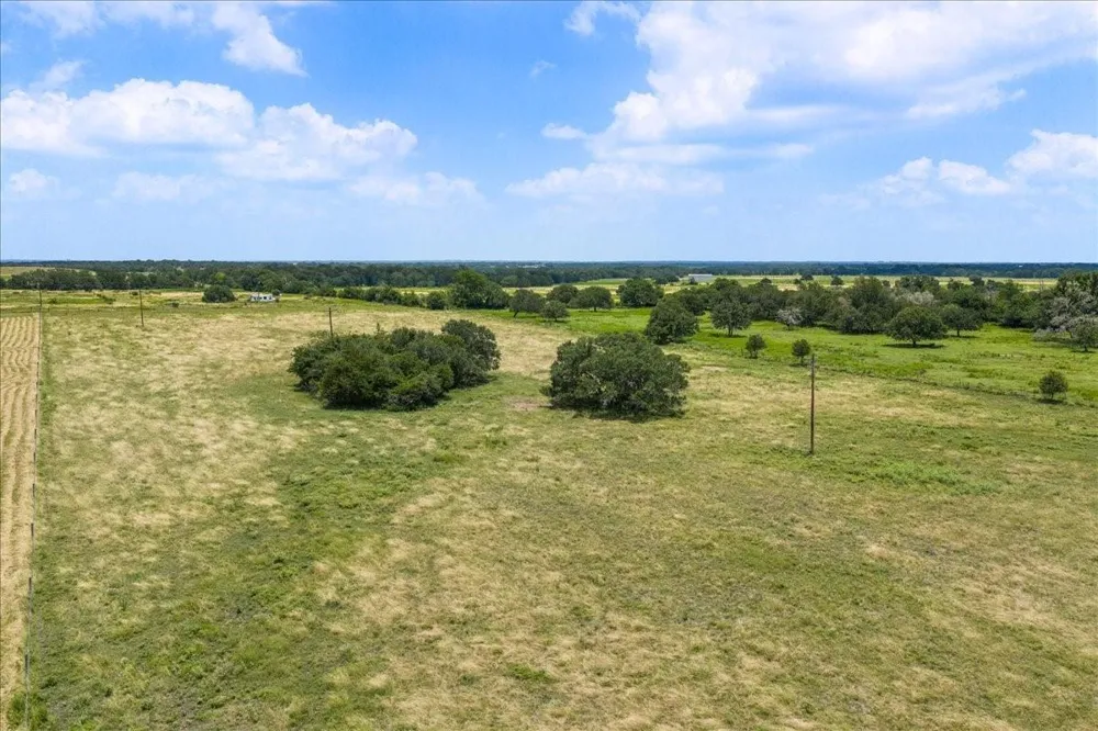 7260 Goehring Road Ledbetter, TX 78946
