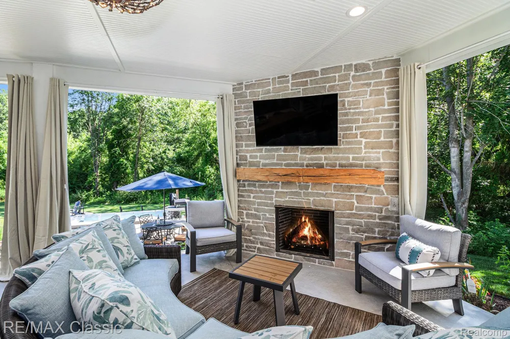 7888 N Territorial Webster Township, MI 48130