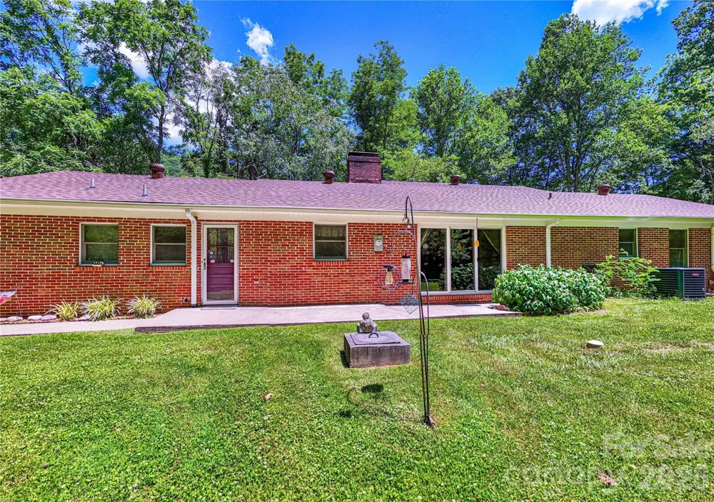 7835 US 23 Highway Mars Hill, NC 28754