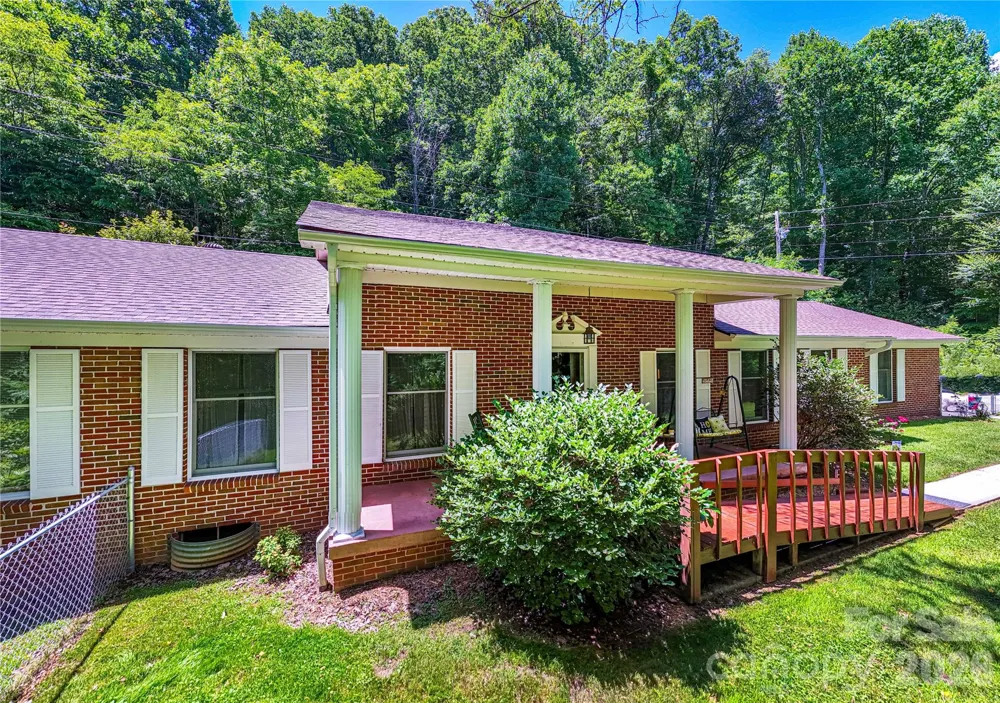 7835 US 23 Highway Mars Hill, NC 28754