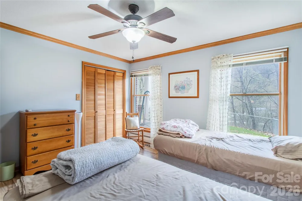 7835 US 23 Highway Mars Hill, NC 28754