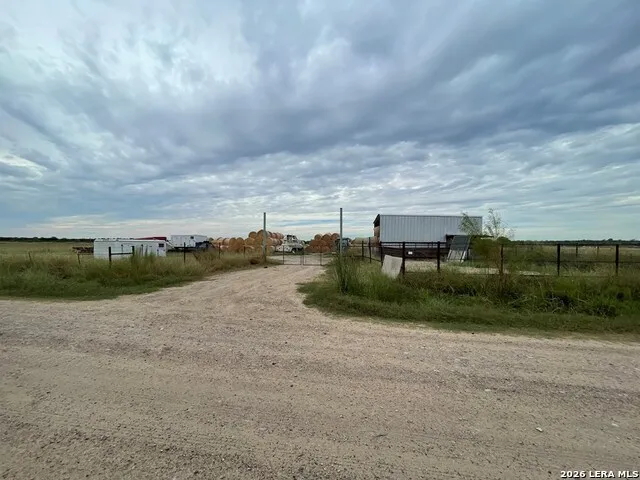 1085 MOSES RD Quemado, TX 78877