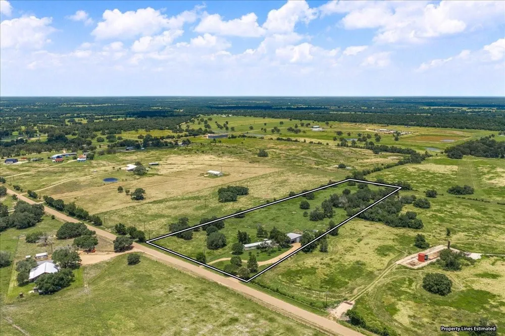 7300 Goehring Road Ledbetter, TX 78946
