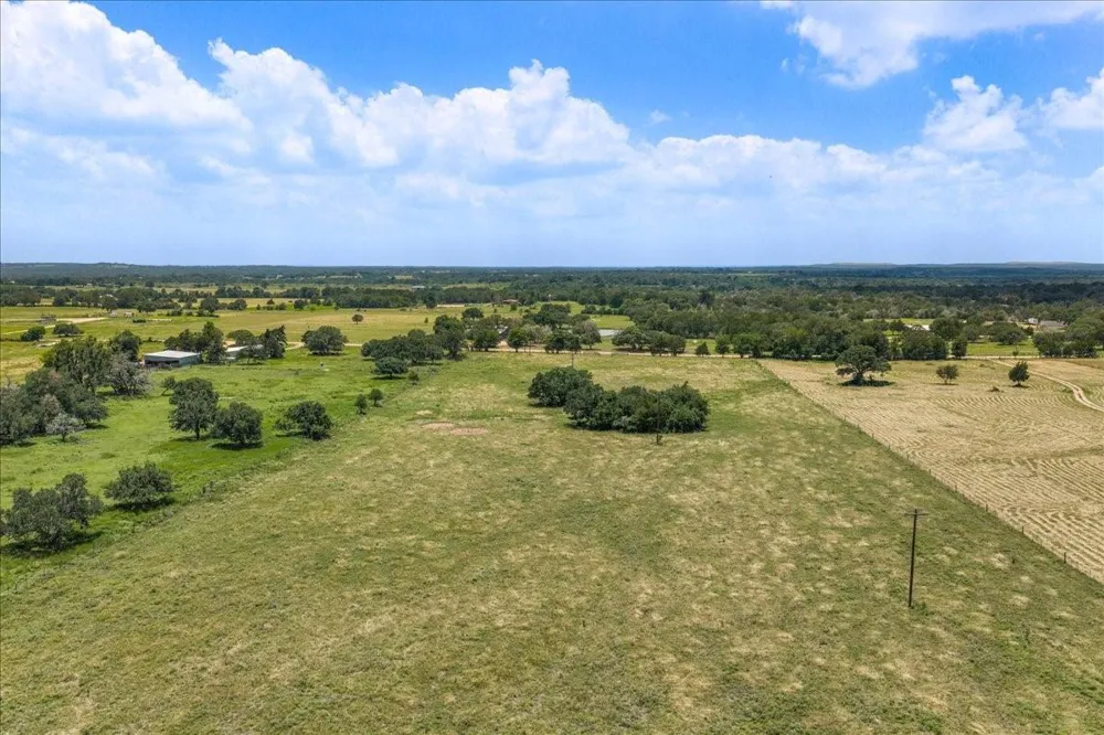 7300 Goehring Road Ledbetter, TX 78946