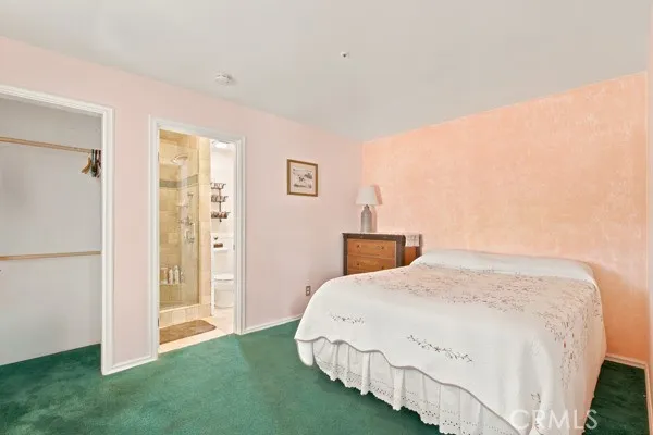 9722 Hierba Agua Dulce, CA 91390