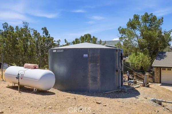9722 Hierba Agua Dulce, CA 91390