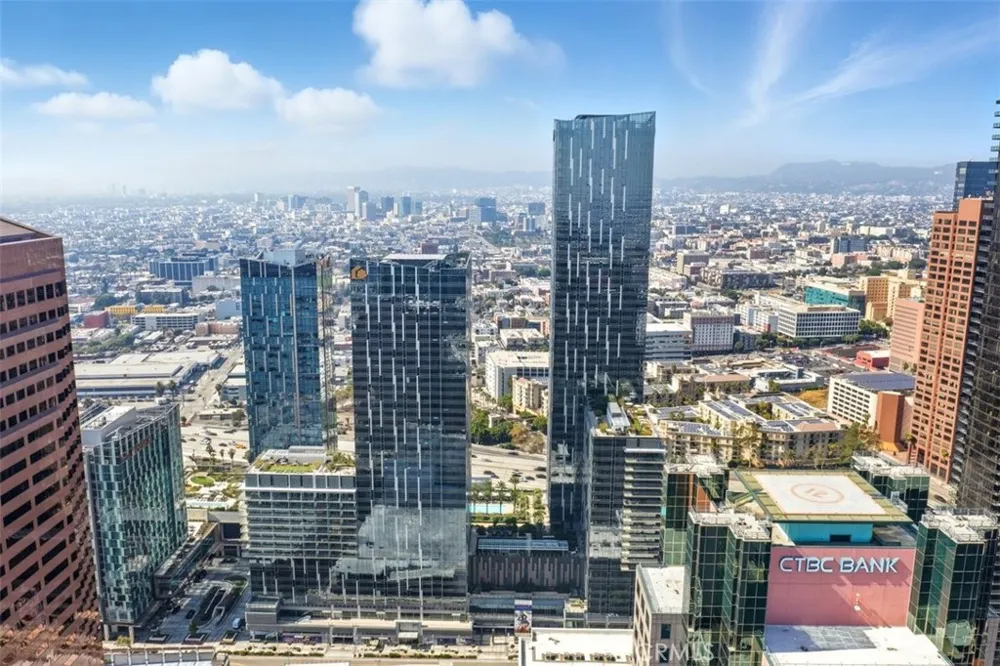 877 Francisco Street #3102 Los Angeles, CA 90017