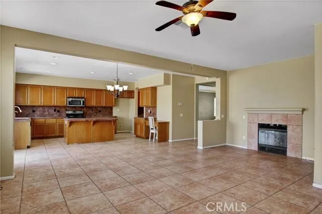 235 Peregrine Lane San Jacinto, CA 92582