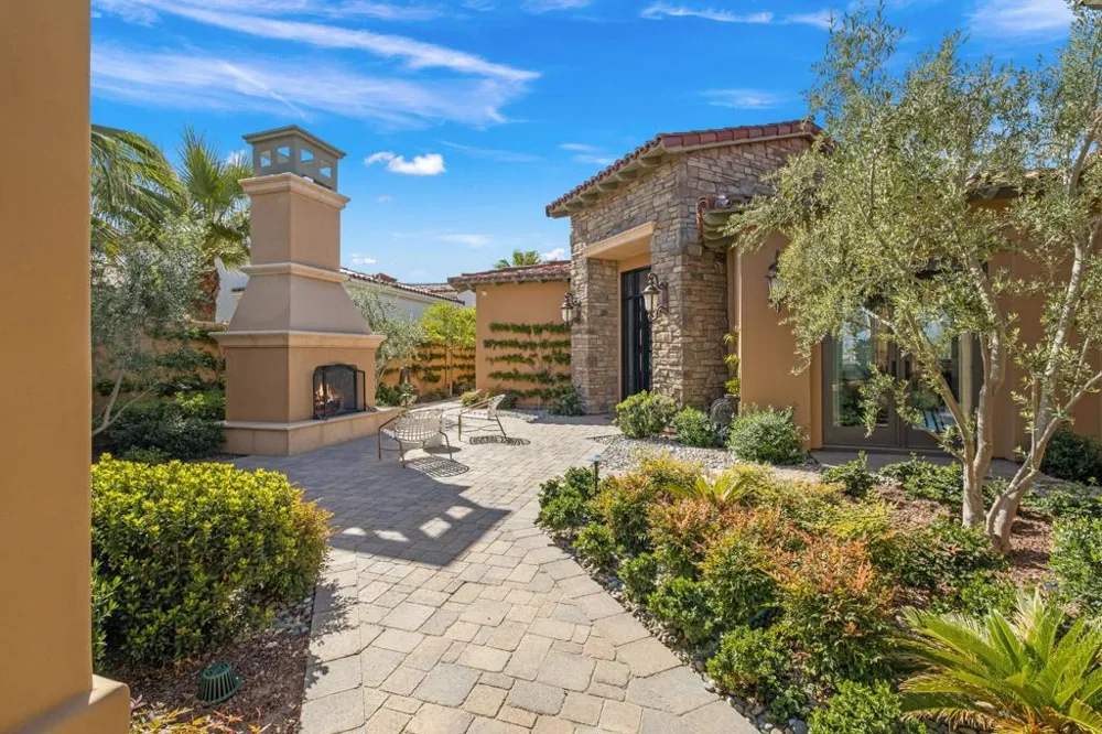 75741 Via Stia Indian Wells, CA 92210
