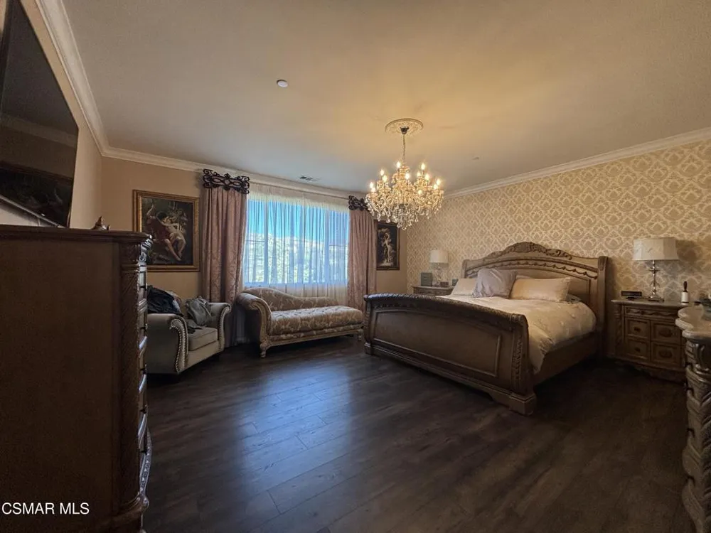 262 Talbert Avenue Simi Valley, CA 93065