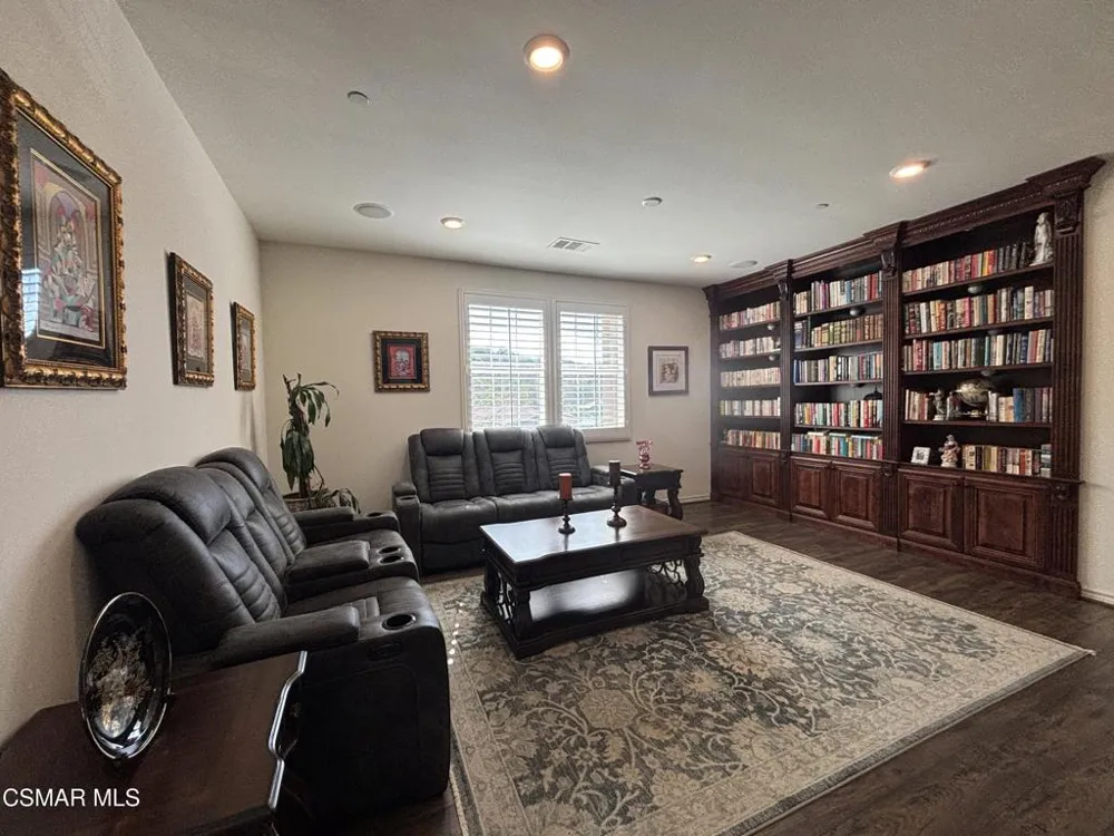 262 Talbert Avenue Simi Valley, CA 93065