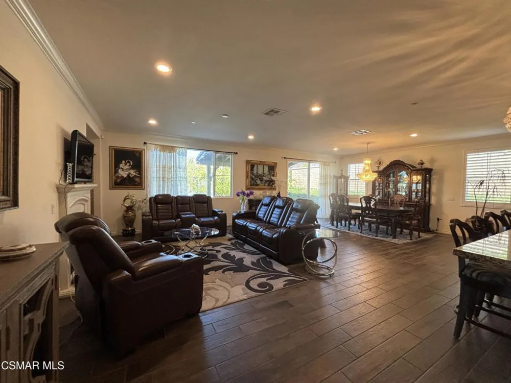 262 Talbert Avenue Simi Valley, CA 93065
