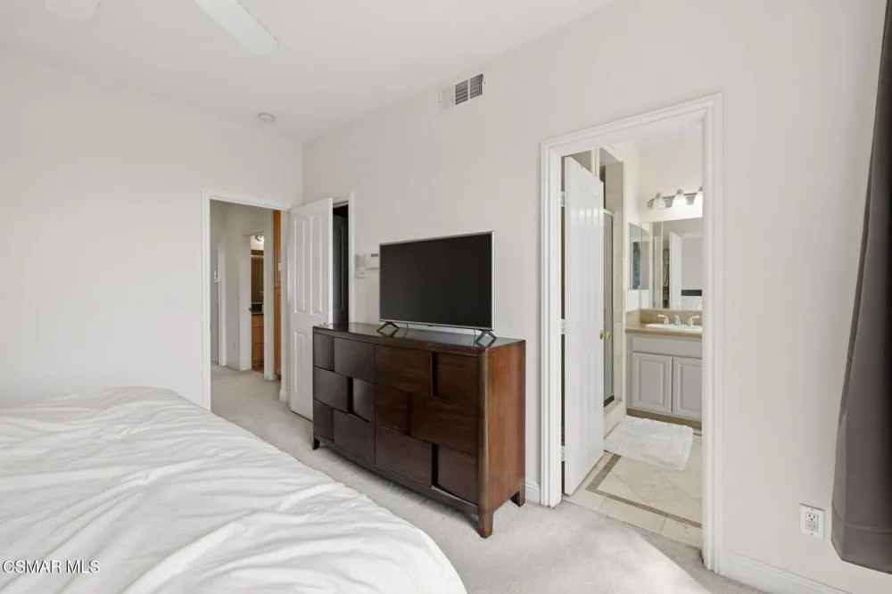 4106 W Kling Street Burbank, CA 91505