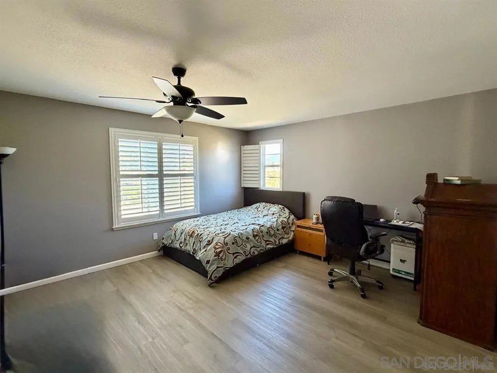 2297 treetop lane Chula Vista, CA 91915