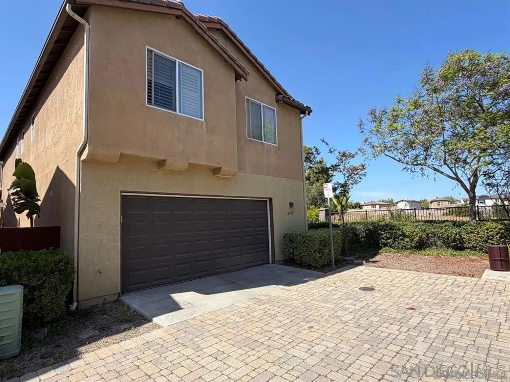 2297 treetop lane Chula Vista, CA 91915