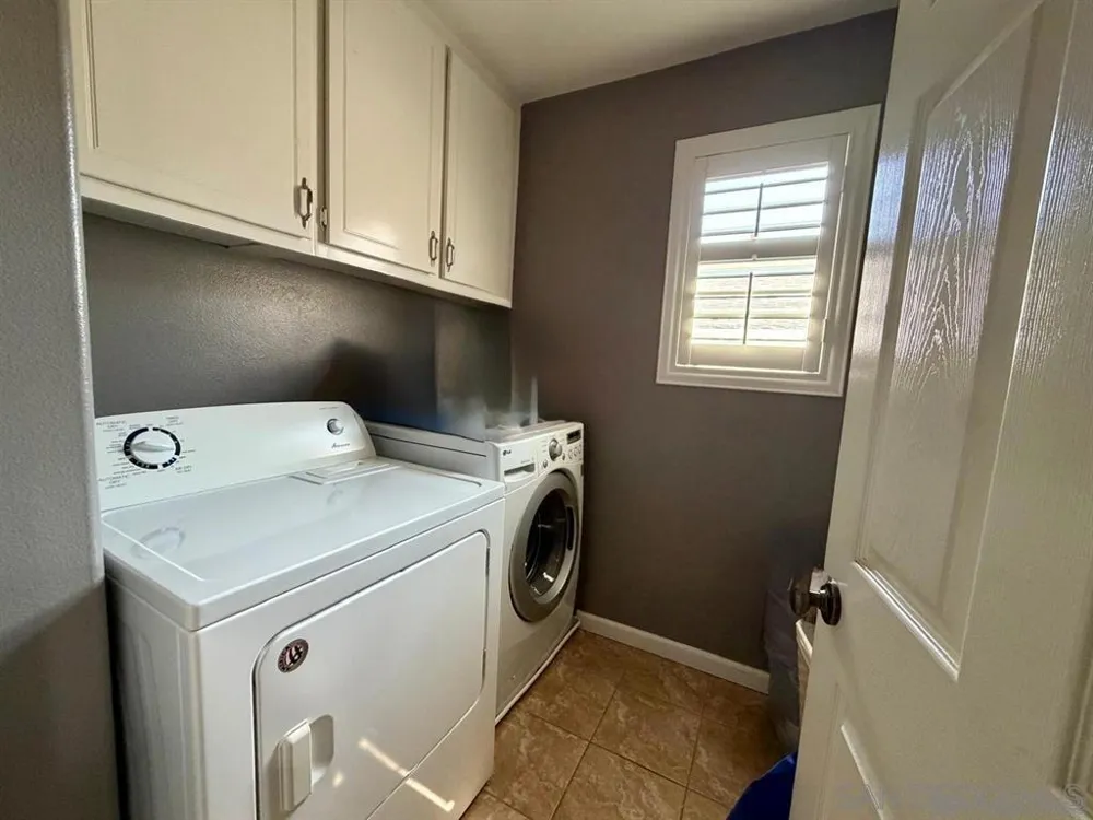 2297 treetop lane Chula Vista, CA 91915