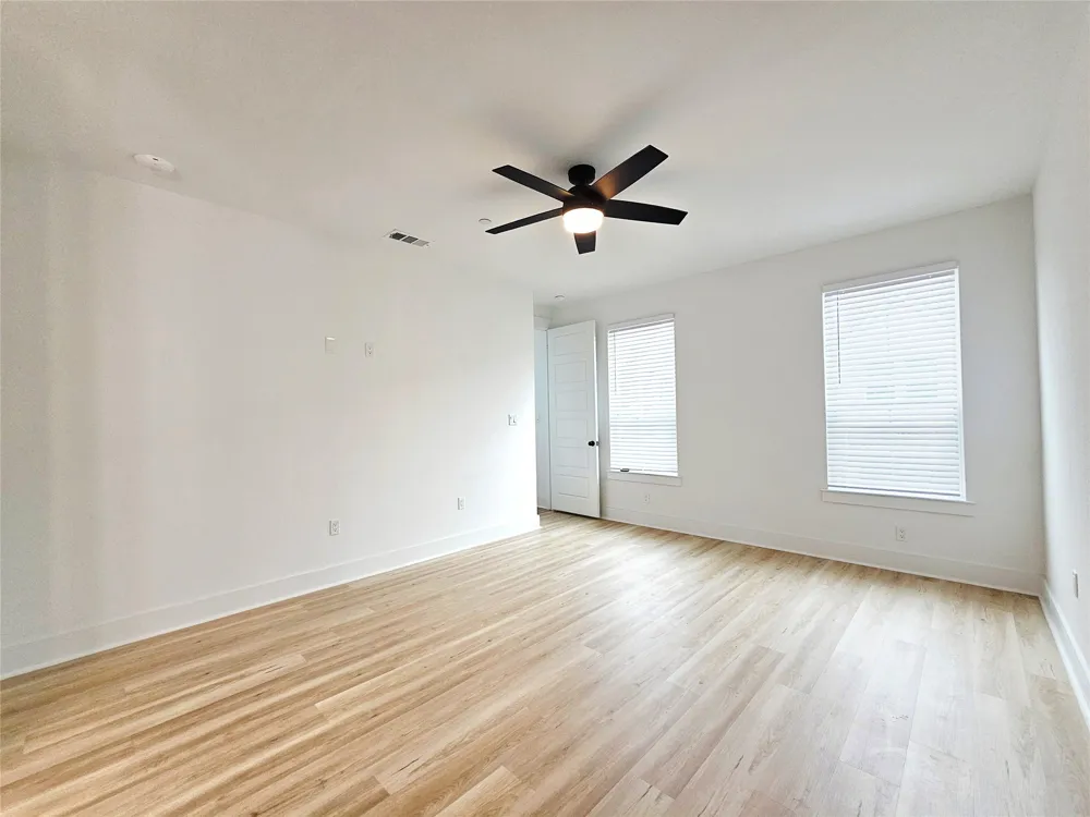206 S Village Way #203 Lewisville, TX 75057
