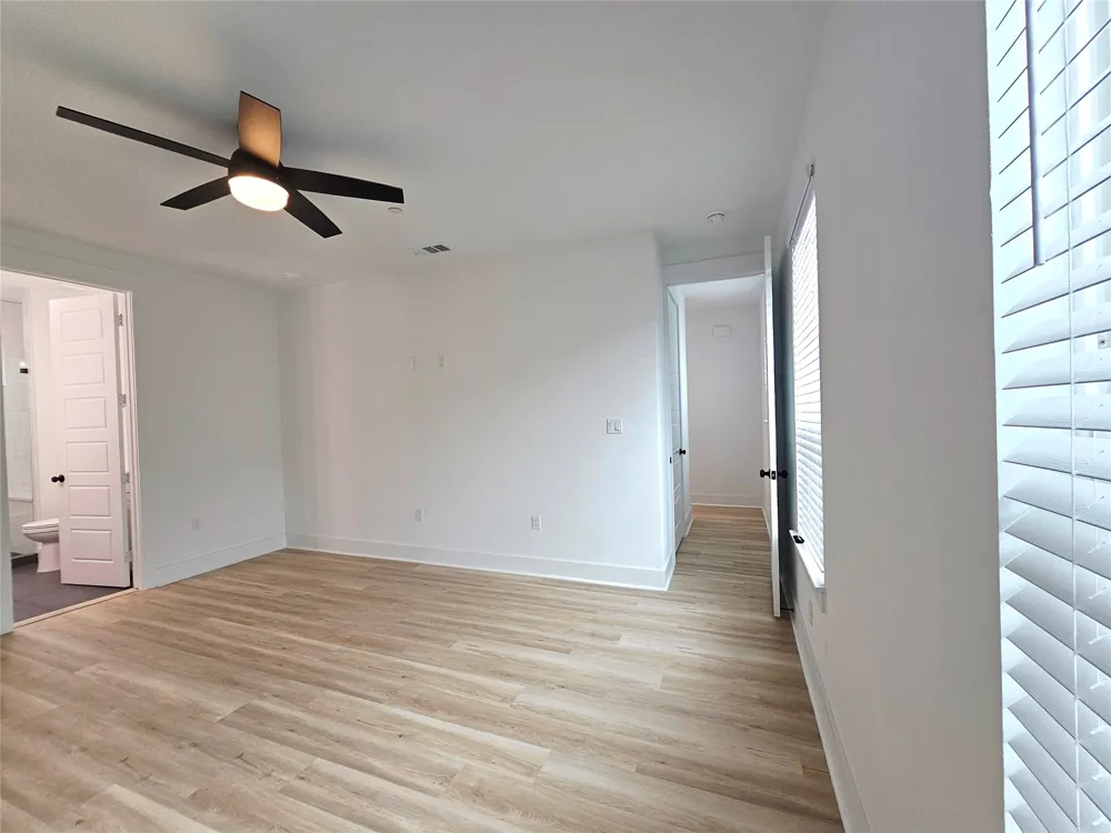 206 S Village Way #203 Lewisville, TX 75057