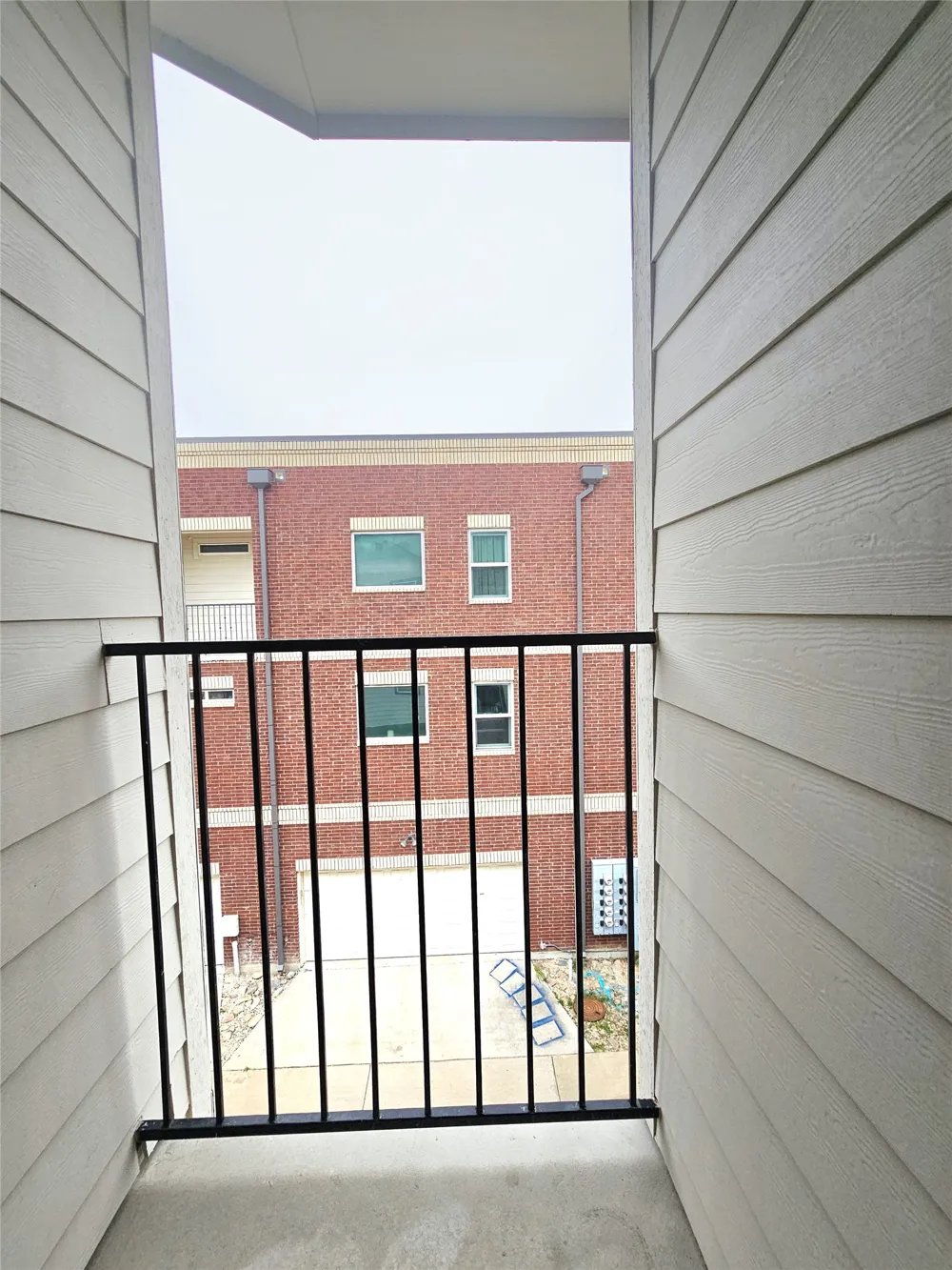 206 S Village Way #203 Lewisville, TX 75057