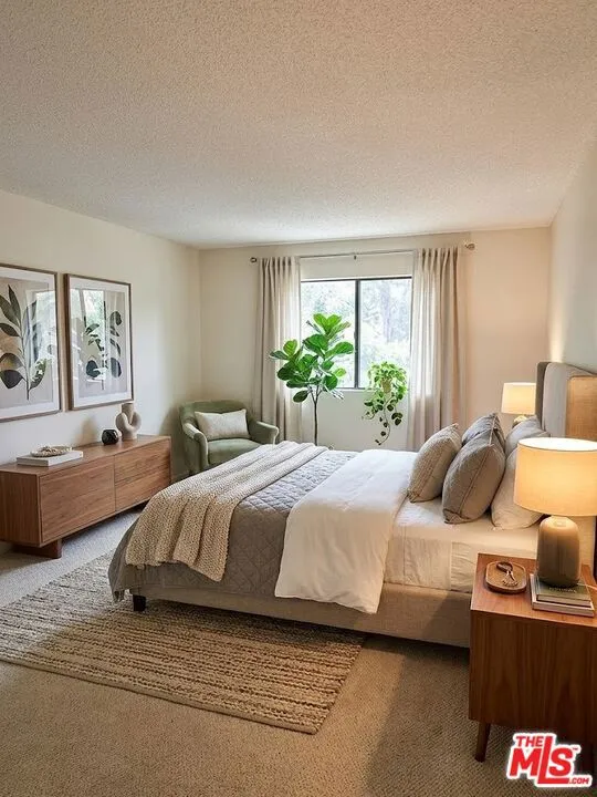 8221 Langdon Avenue #204 Van Nuys, CA 91406