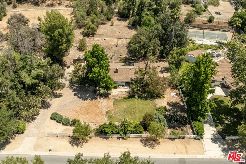 23909 Long Valley Road Hidden Hills, CA 91302