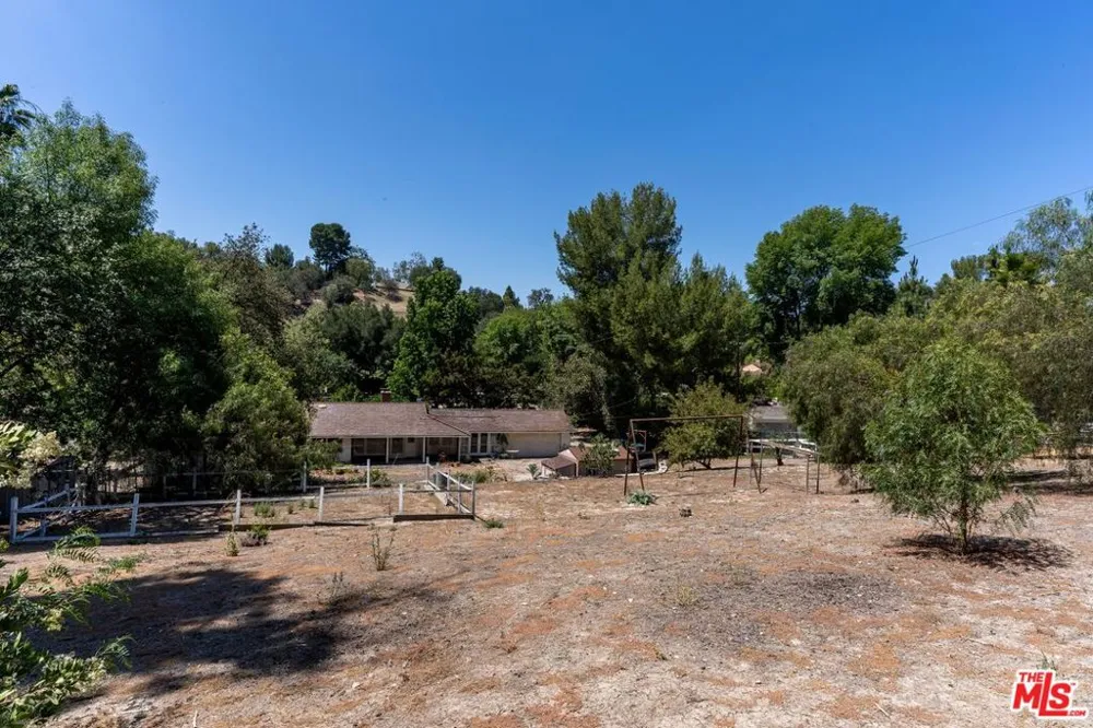 23909 Long Valley Road Hidden Hills, CA 91302