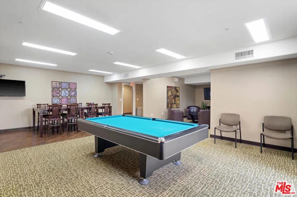 3740 Santa Rosalia Drive #326 Los Angeles, CA 90008